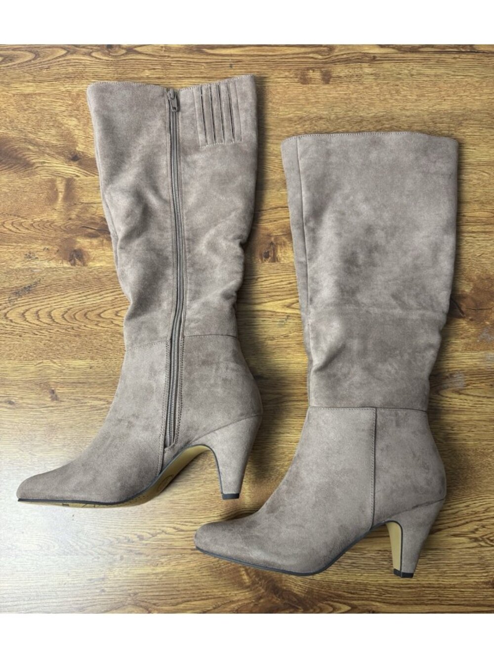 Bella Vita Women's Corinne Boots | Taupe Suede | Size 8 N